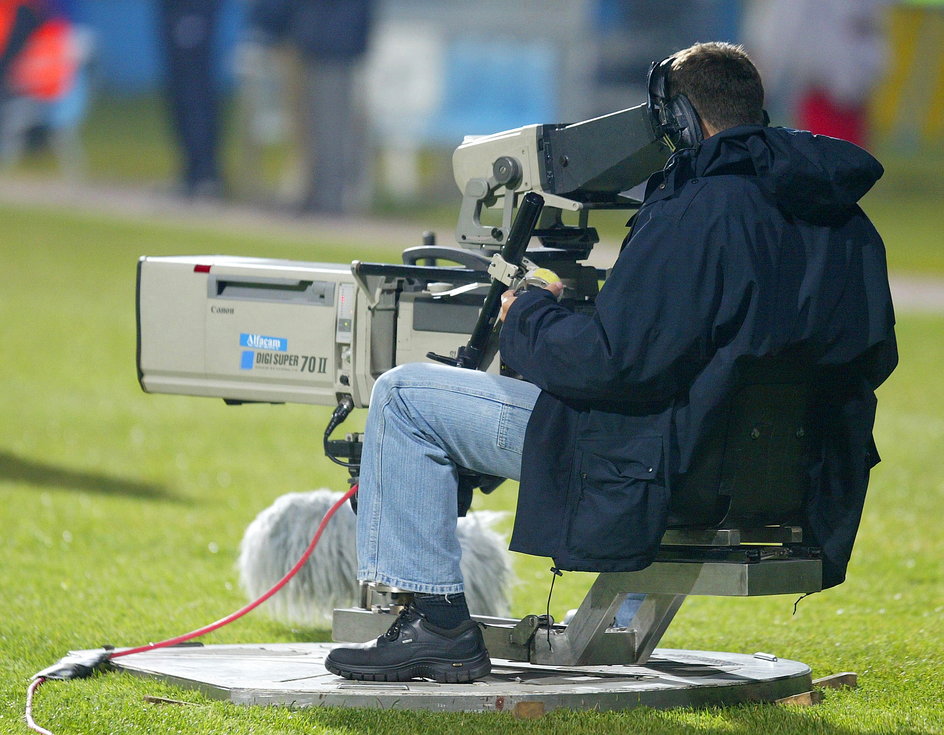 Mecze w TVP to okazja do promocji, ale koszta transmisji obciążają klubowe budżety