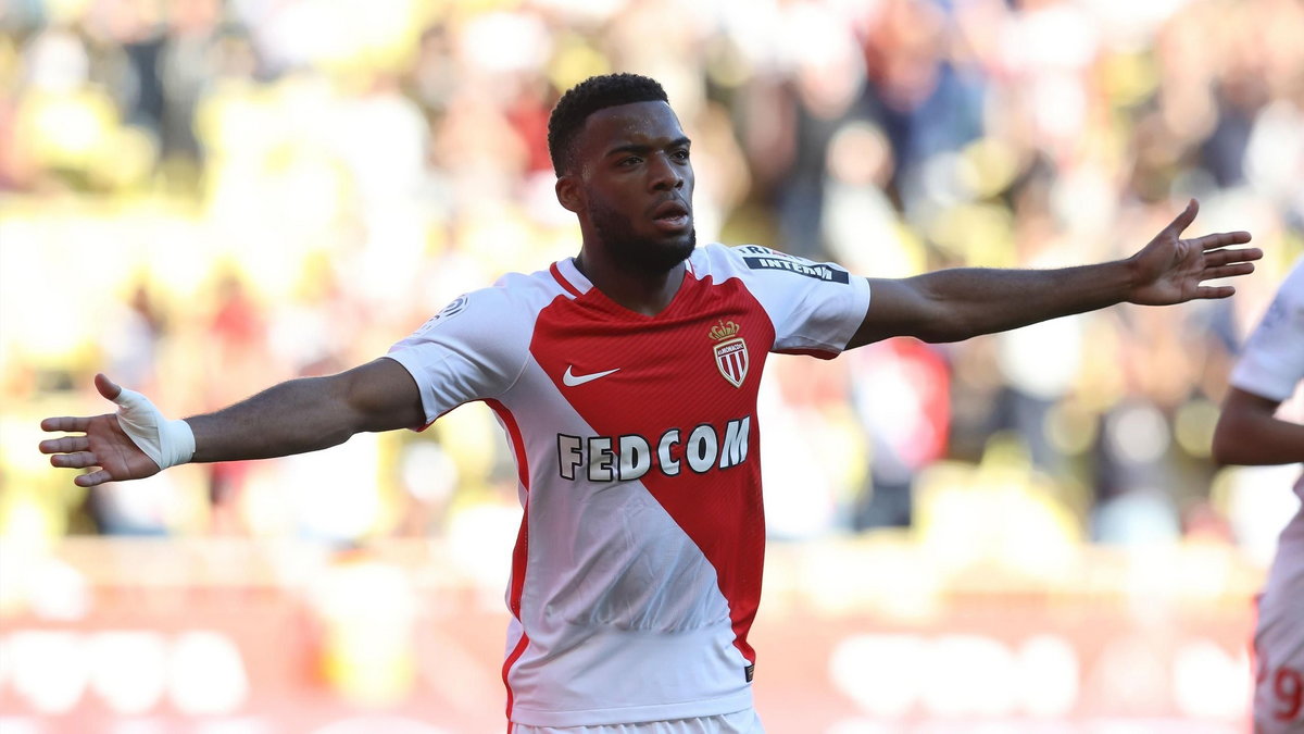 Monaco rozsypuje się jak domek z kart. Thomas Lemar blisko Liverpoolu.