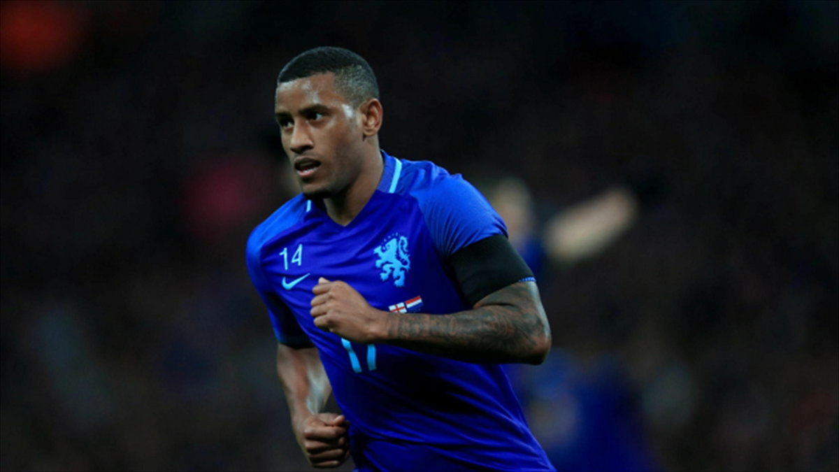 Luciano Narsingh nowym klubowym kolegą Łukasza Fabiańskiego