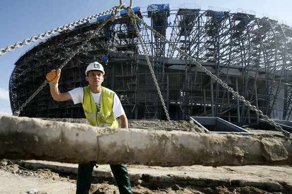 Piłkarze Lechii budują stadion na Euro