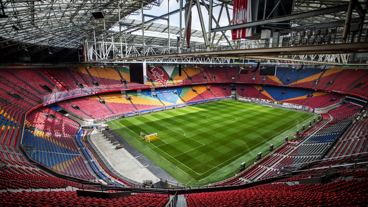 Widok na trybuny stadionu Ajaxu