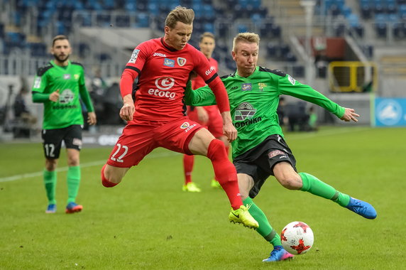 PIŁKA NOŻNA EKSTRAKLASA GÓRNIK ŁĘCZNA - PIAST GLIWICE (Tomasz Mokwa i Dariusz Jarecki)