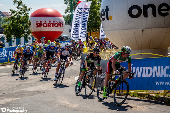 Wyścig ze startu wspólnego juniorów i juniorek