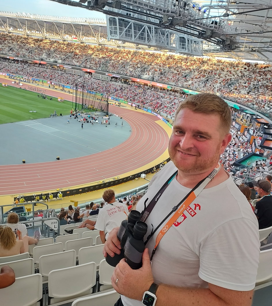 Filip Moterski na stadionie w Budapeszcie