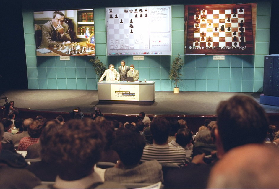 Garri Kasparow w czasie meczu z komputerem Deep Blue