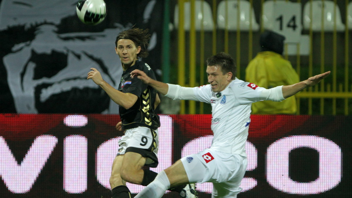 Polonia - Ruchu: Euzebiusz Smolarek (L)