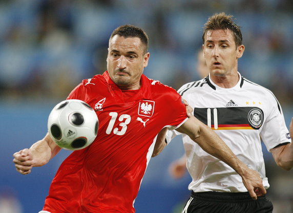 Marcin Wasilewski i Miroslav Klose w meczu ME 2008