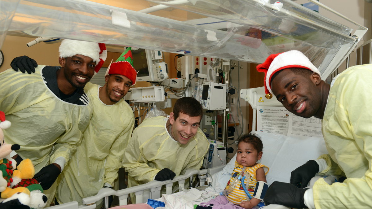 Boston Celtics z wizytą w szpitalu dziecięcym