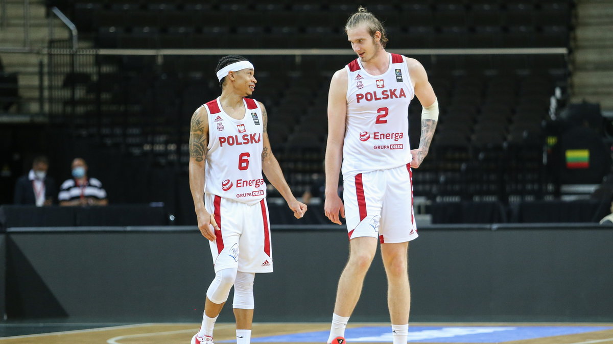 A.J. Slaughter, Aleksander Balcerowski