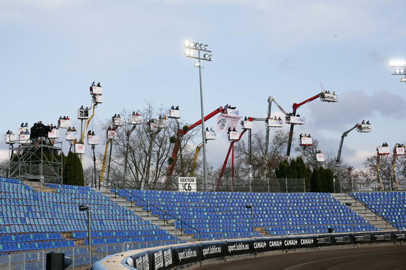 Podnośniki w Lublinie (mecz Motor - Włókniarz)