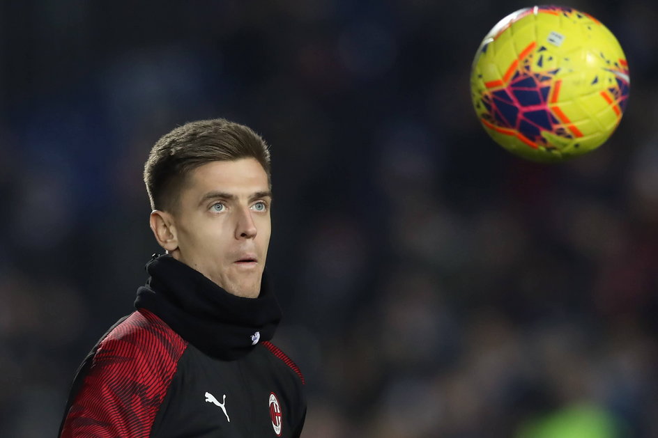 Krzysztof Piątek w AC Milan wielkiej kariery nie zrobił