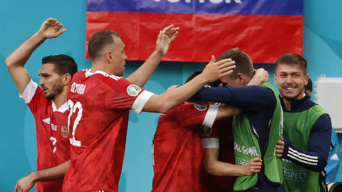Euro 2020 było dotychczas ostatnim turniejem z udziałem reprezentacji Rosji. Z kolejnych Rosjanie wykluczyli się sami