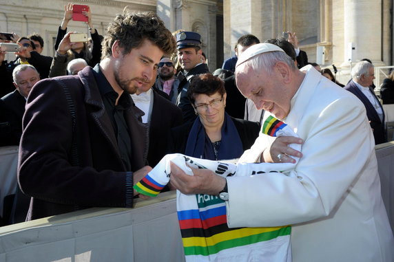 epa06471309 - VATICAN POPE FRANCIS PETER SAGAN (Pope Francis meets Peter Sagan)