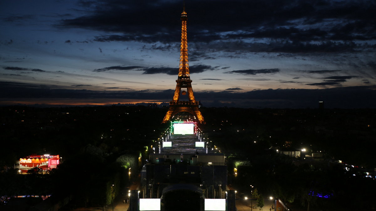 Stefa kibica w Paryżu podczas Euro 2016