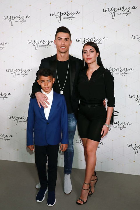 Cristiano Ronaldo z synem i partnerką Georginą Rodriguez