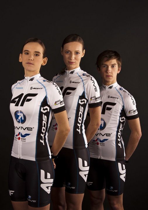 4F E-VIVE Racing Team