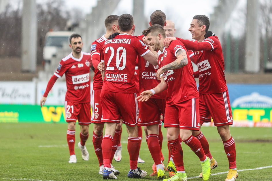 Piłkarze Piasta Gliwice mają ostatnio liczne powody do zadowolenia. Czy dziś będą mieli kolejne po awansie do finału Pucharu Polski?