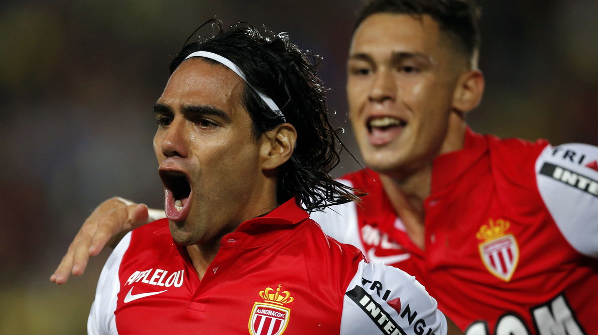 Radamel Falcao (L)