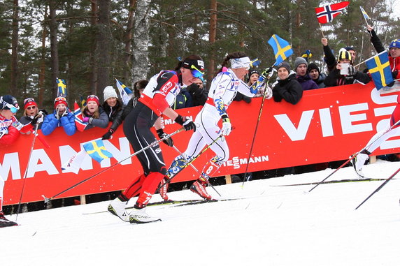 Justyna Kowalczyk podcina Charlotte Kallę