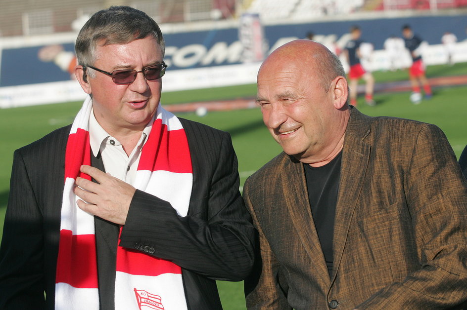 Leszek Mazan to wielki kibic Cracovii. Na zdjęciu z właścicielem klubu Januszem Filipiakiem (z prawej)