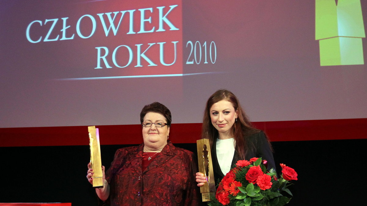 Justyna Kowalczyk (po prawej stronie)