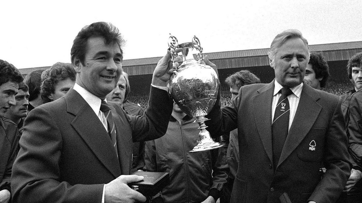 9. Brian Clough (z lewej, Leeds United) – 44 dni