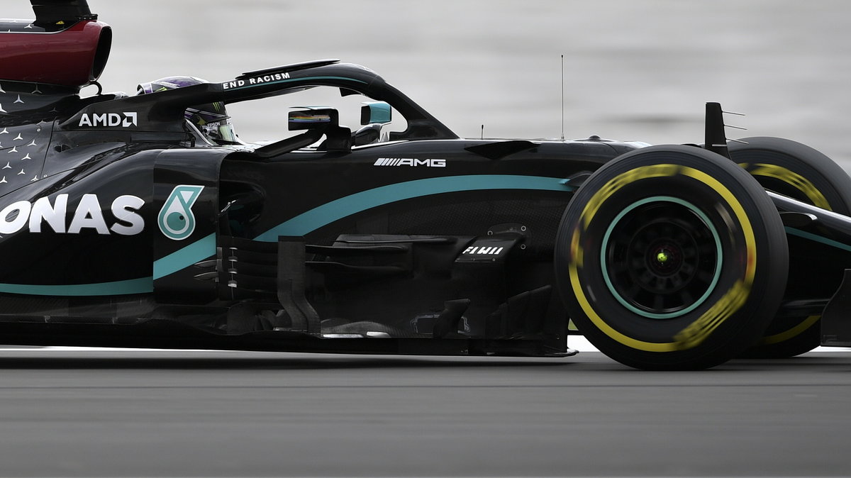 F1: Lewis Hamilton (Mercedes) faworytem kwalifikacji do GP 70-lecia 