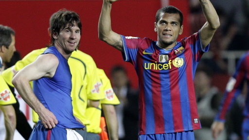 Dani Alves, Lionel Messi