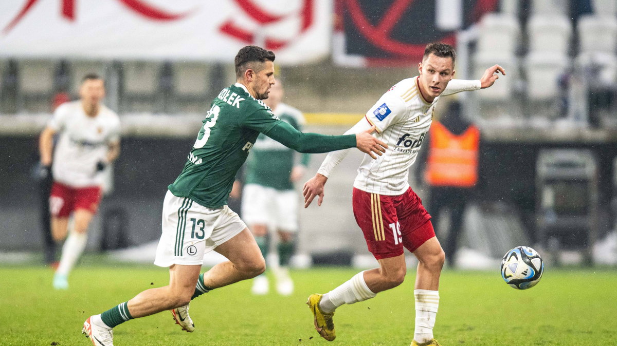 Strzelcy goli w meczu Legia – ŁKS, Paweł Wszołek (Legia, z lewej) i Jędrzej Zając (ŁKS, z prawej)