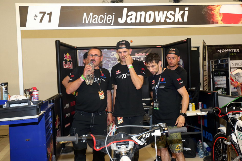 Janowski team