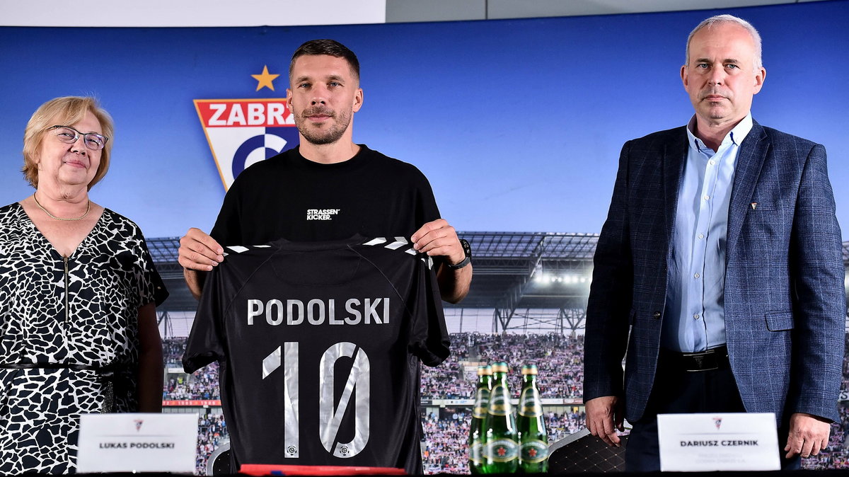 Lukas Podolski niezbyt udanie rozpoczął przygodę z Górnikiem. A Dariusz Czernik już ją zakończył.