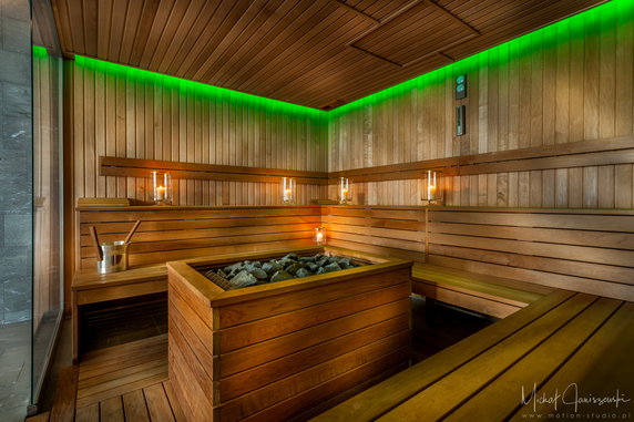 ZŁOTA 44 AMENITIES FLOOR SAUNA fot Maciej Bernaś   (1)