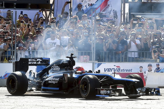 19824272 - AUTOMOBILIZM VERVA STREET RACING 2019 GDYNIA (Robert Kubica)