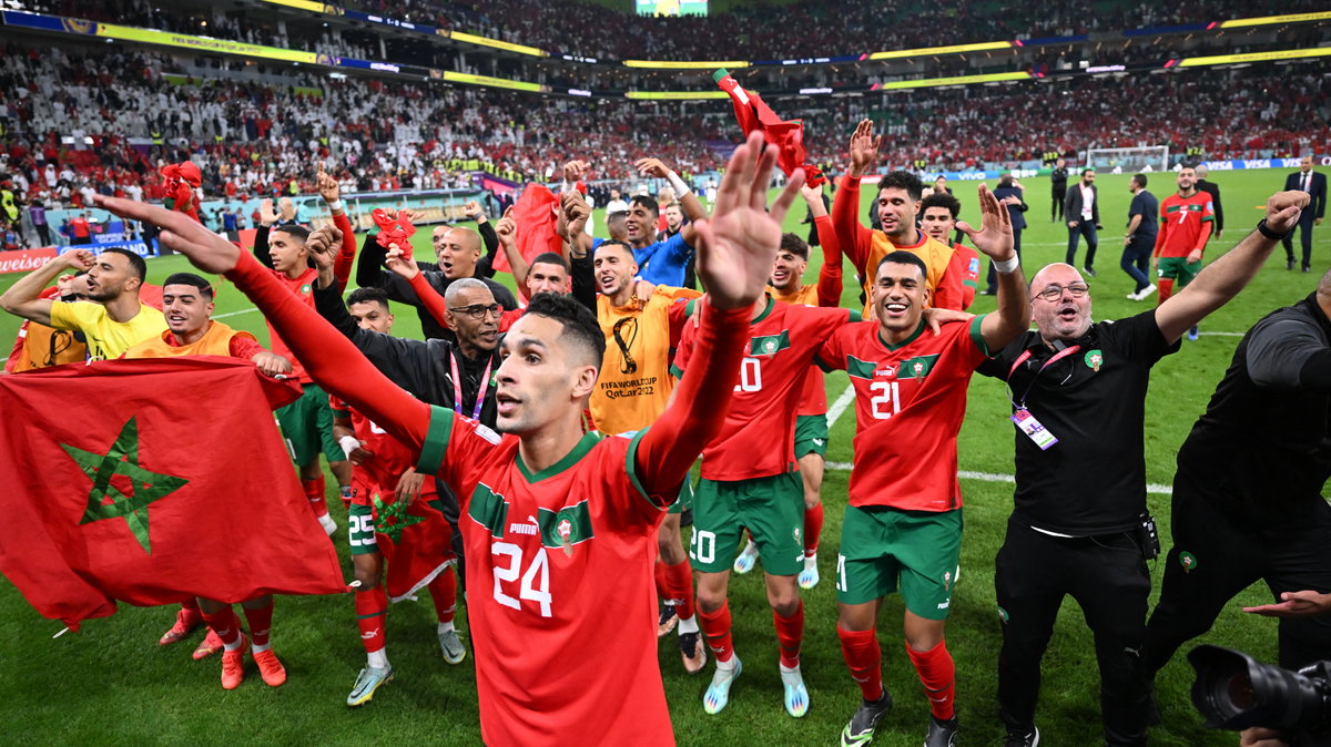 Reprezentacja Maroka świętująca historyczny sukces