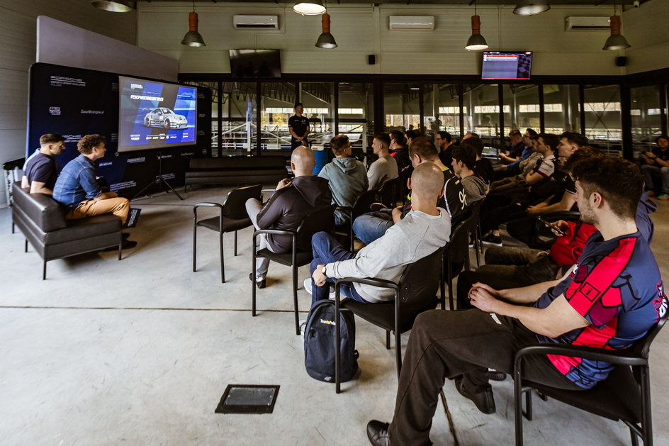 Media Day Porsche Esports Sprint Challenge Poland