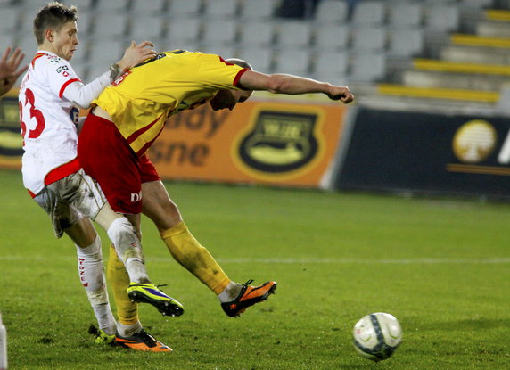 PIŁKA NOŻNA LIGA POLSKA KORONA KIELCE WIDZEW ŁÓDŹ