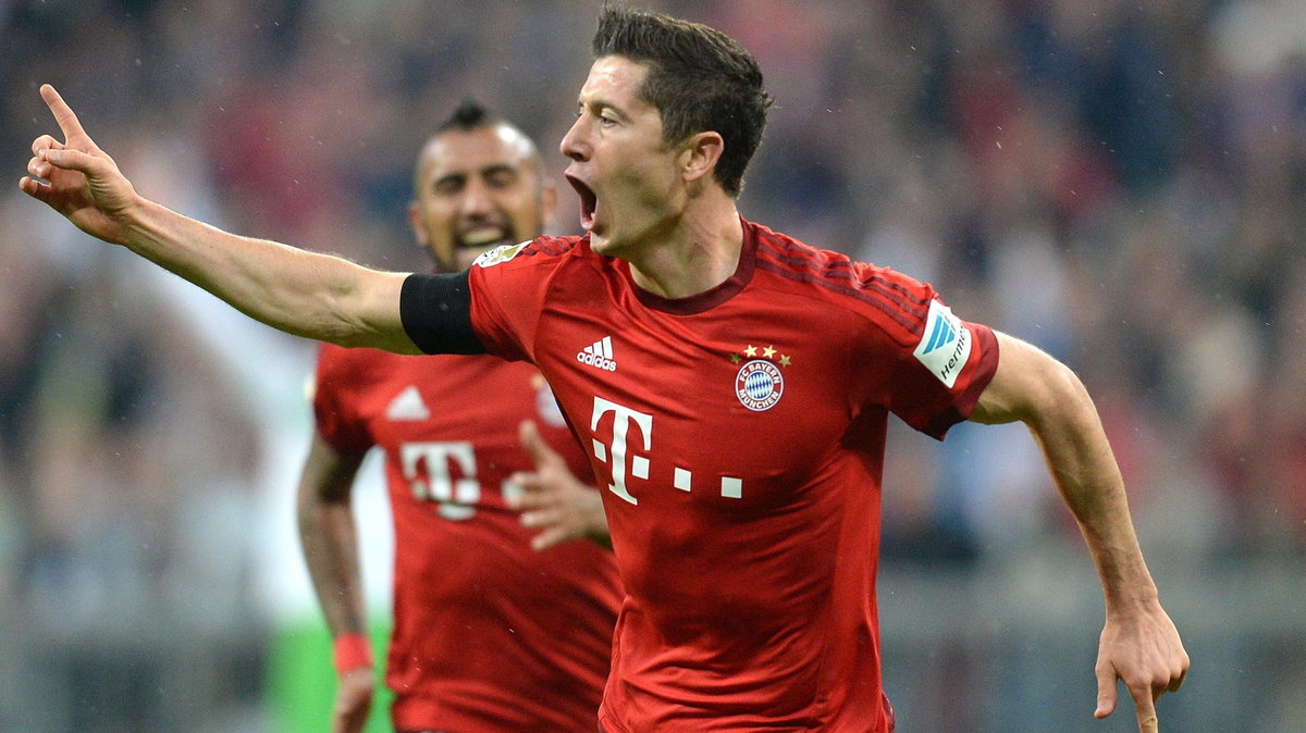 Robert Lewandowski strzelił 10 goli w sześciu meczac Bundesligi w tym sezonie, fot. Christof Stache / AFP Photo