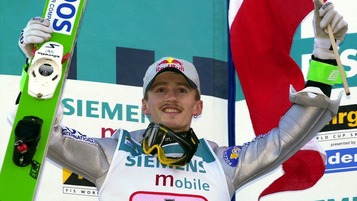 Adam Małysz po zwycięstwie w Turnieju Czterech Skoczni w 2001 roku