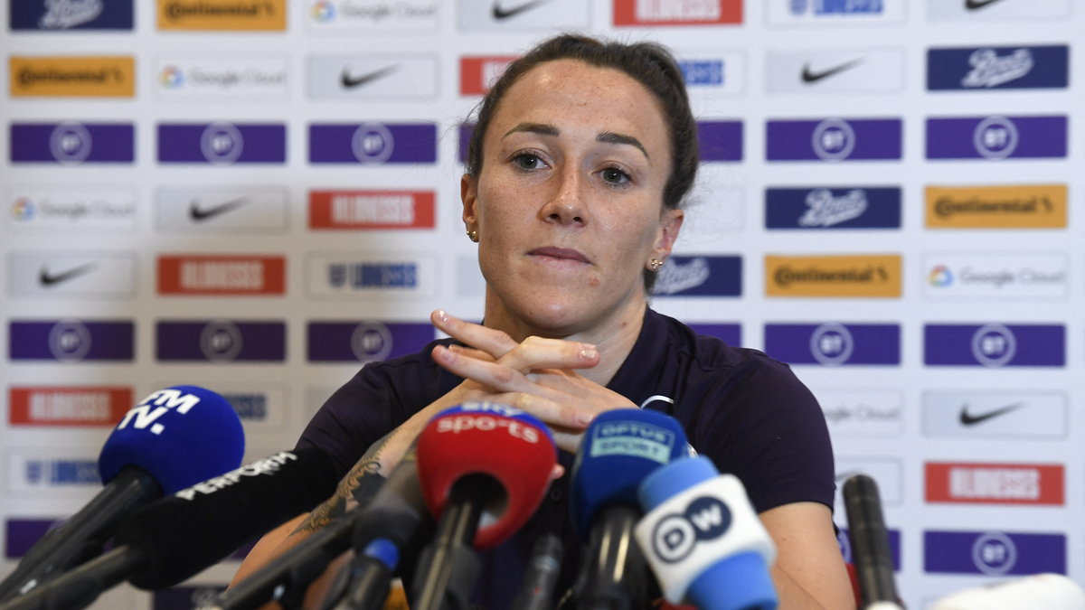 Lucy Bronze