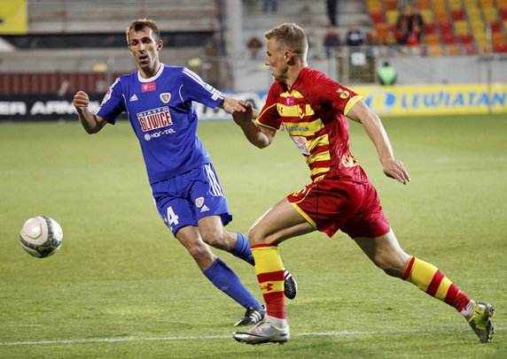 PIŁKARSKA EKSTRAKLASA JAGIELLONIA KONTRA PIAST GLIWICE (Bekim Balaj Wojciech Kędziora )