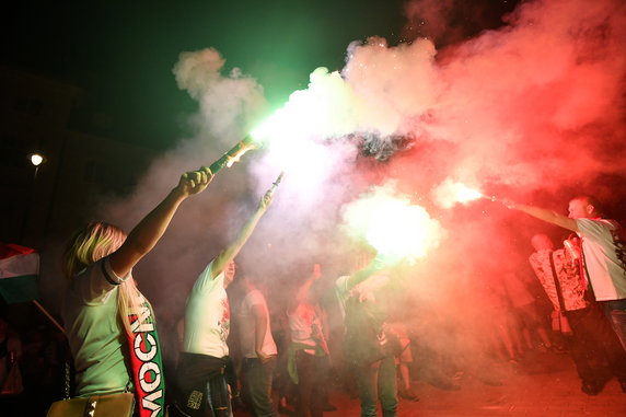 18520391 - PIŁKA NOŻNA EKSTRAKLASA LECH POZNAŃ LEGIA WARSZAWA (Kibice Legii Warszawa)