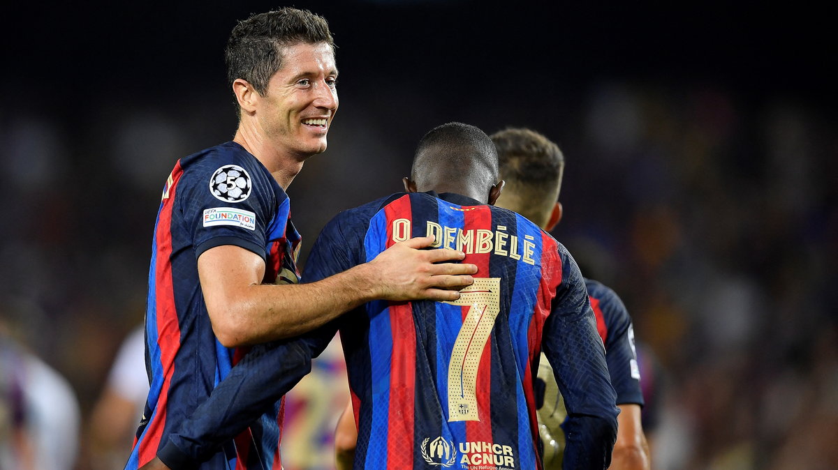 Robert Lewandowski (po lewej) i Ousmane Dembele