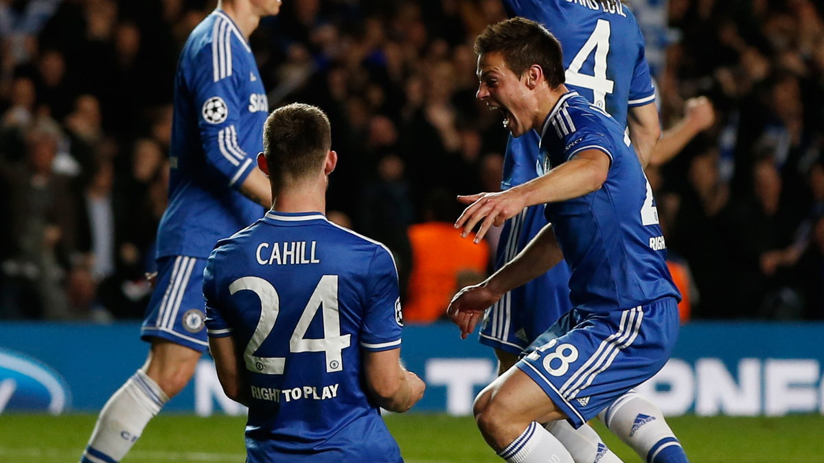 Gary Cahill (L) i Cesar Azpilicueta (P)