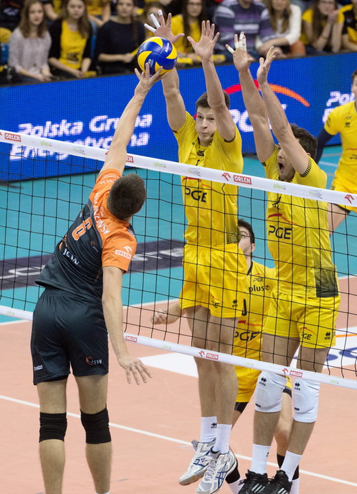 BEŁCHATÓW SIATKÓWKA PGE SKRA JASTRZĘBSKI WĘGIEL  ( Srecko Lisinac Michał Winiarski Mateusz Malinowski )