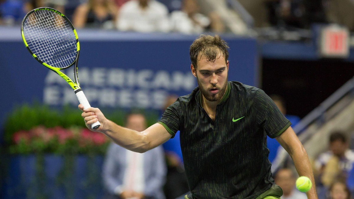 Janowicz przełamał niemoc w meczach z Herbertem