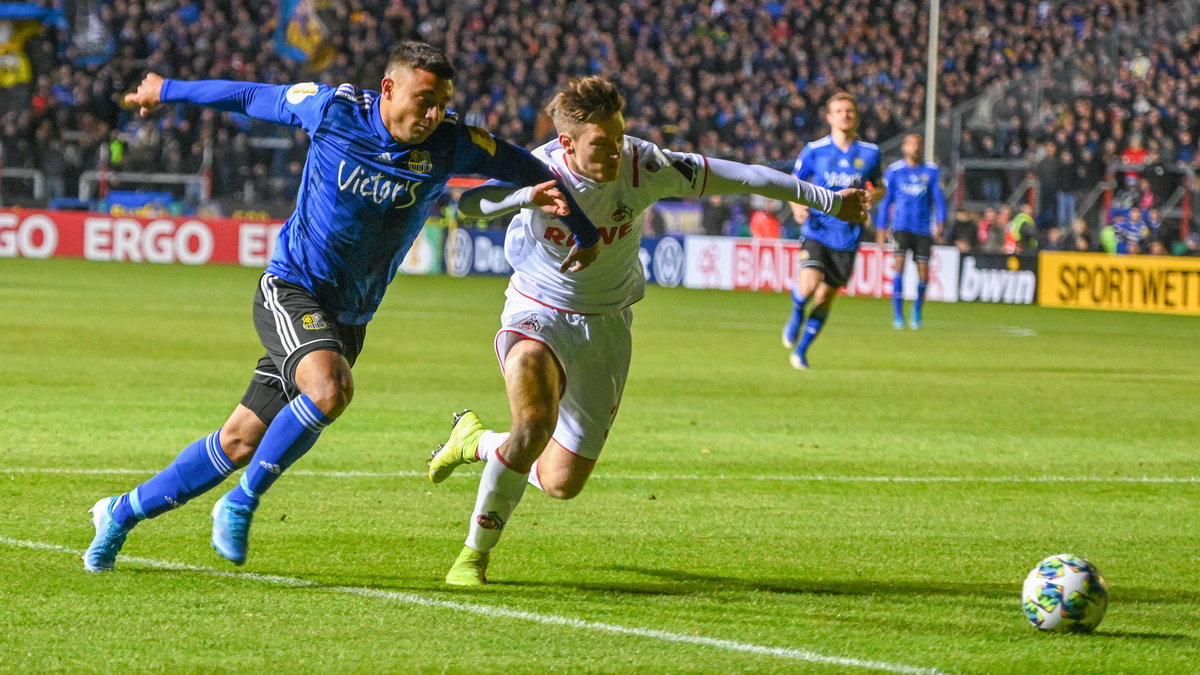 Kianz Froese (1. FC Saarbrücken) i Noah Katterbach (1. FC Köln)