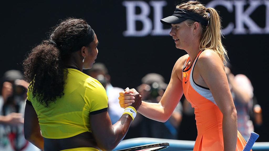 Maria Szarapowa (z prawej) i Serena Williams