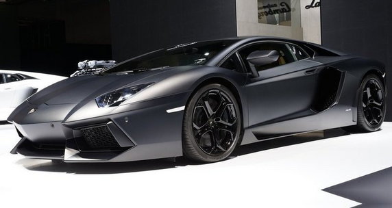 14. Lamborghini Aventador LP700