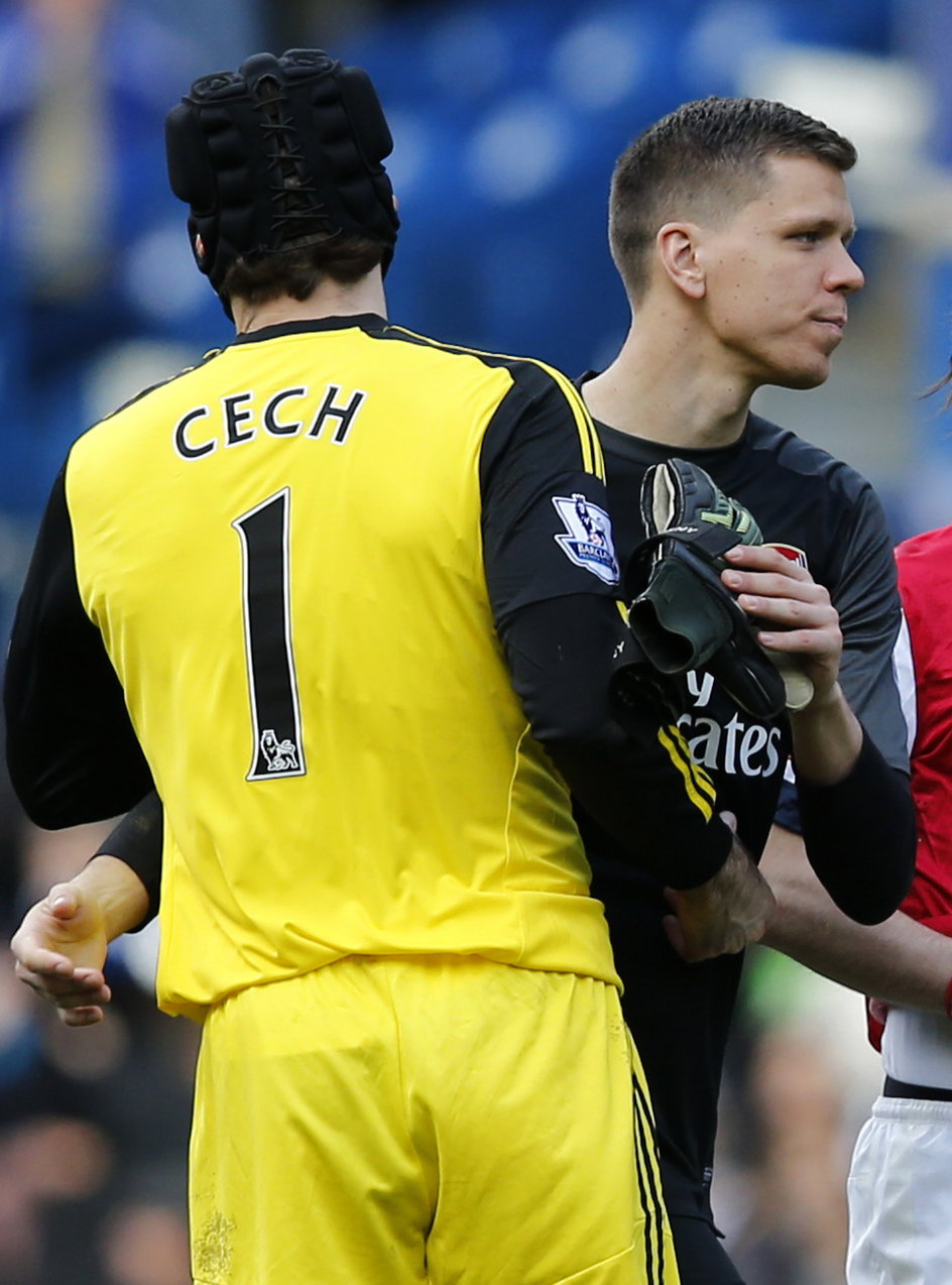 Petr Cech jako bramkarz Chelsea i Wojciech Szczęsny jako bramkarz Arsenalu. Rok 2014