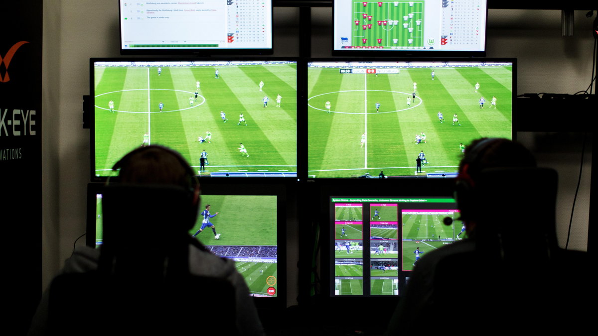 Soccer: German Bundesliga tests Video assistant